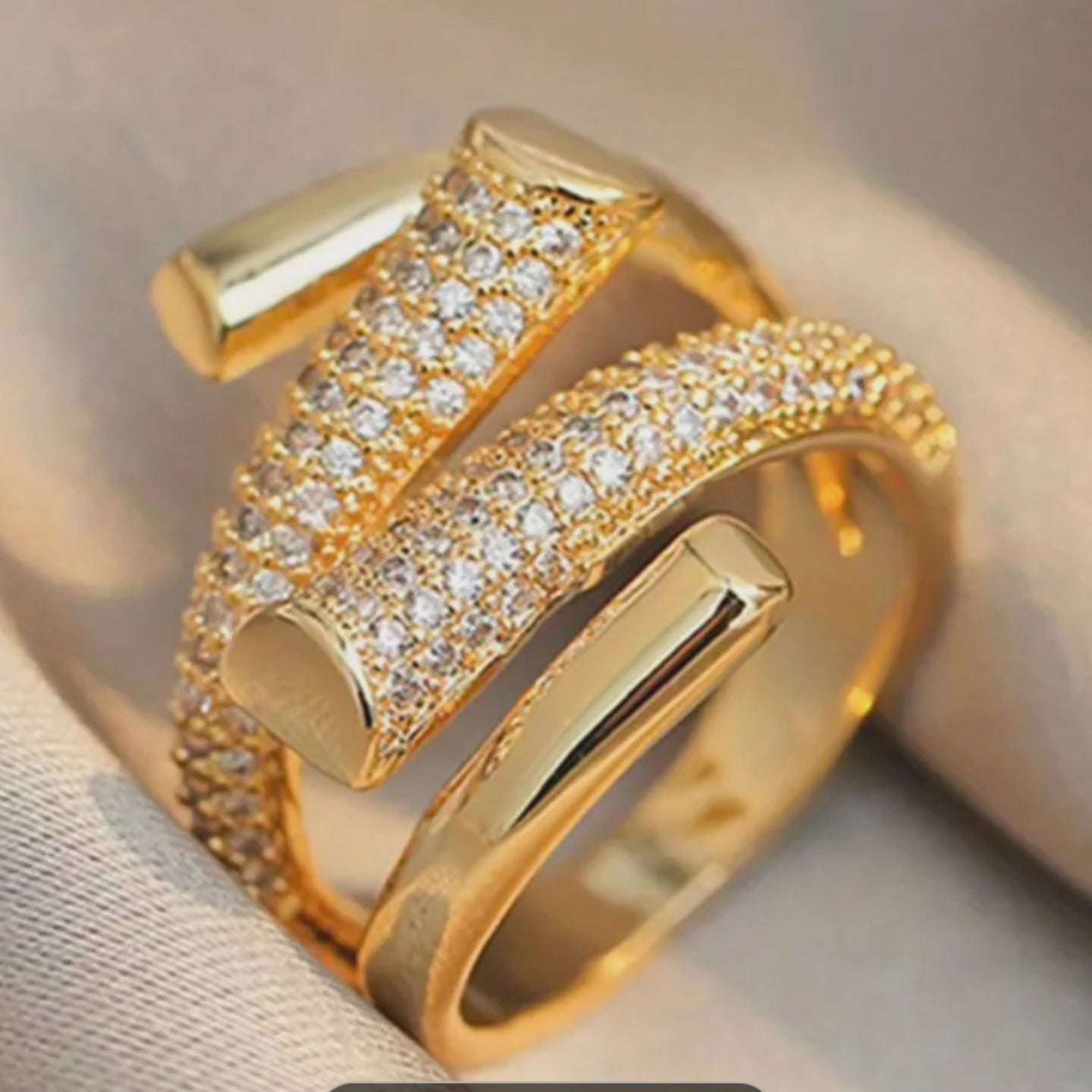 Elegant gold stone ring